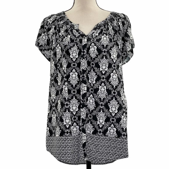 BLACK & White Printed Short Sleeve Button Down Top - Picture 1 of 10
